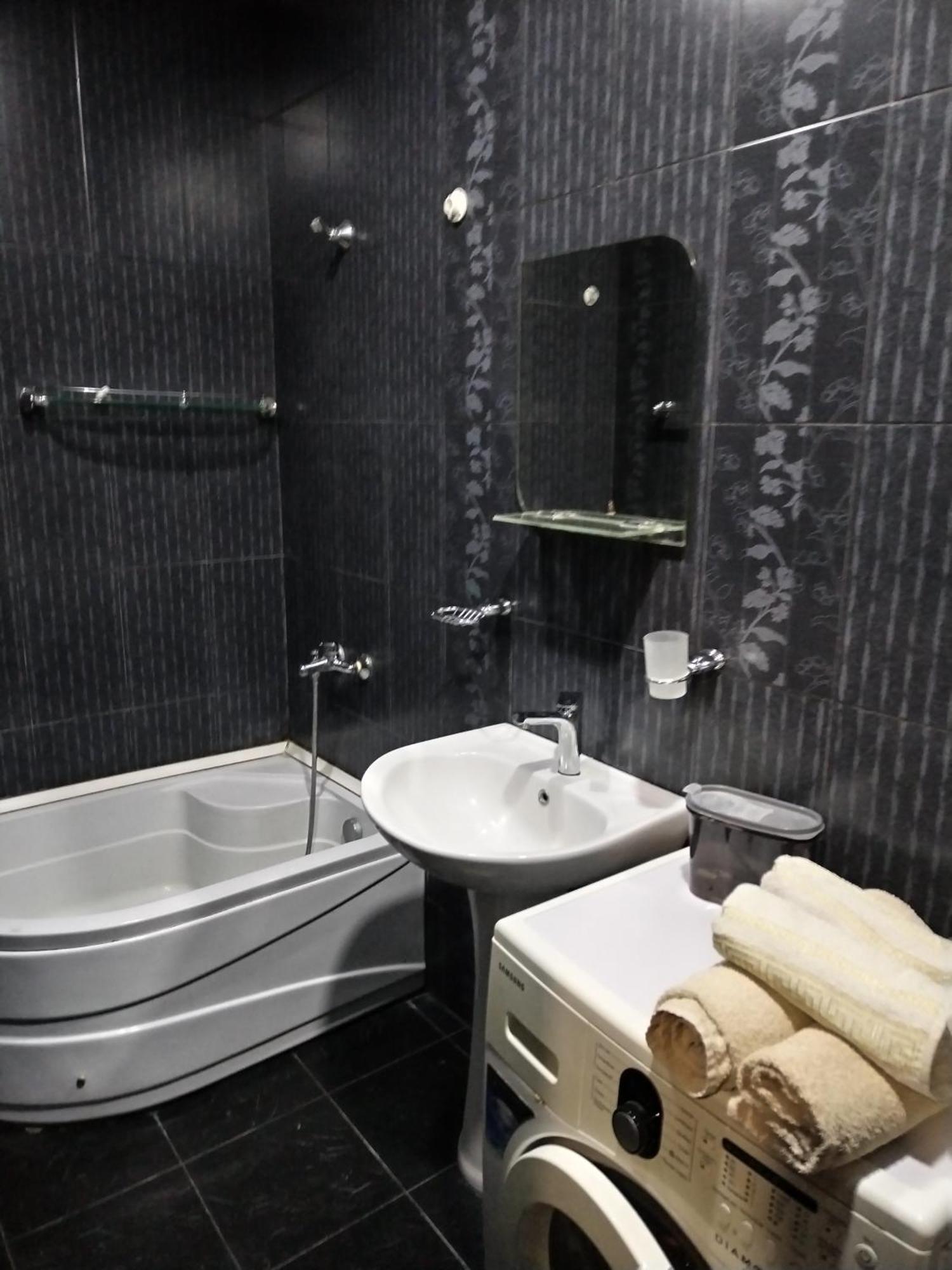 Nash Dom Apartment Tbilisi Ngoại thất bức ảnh